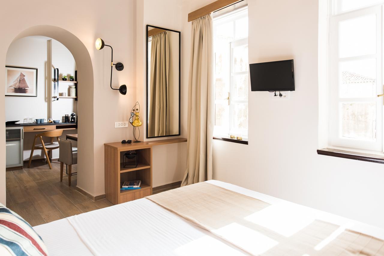 Harismari Cozy Hotel Chania  Bagian luar foto